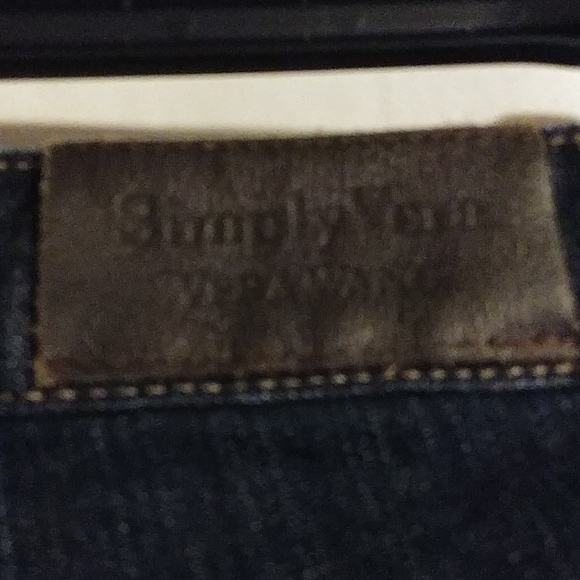 Simply Vera by Vera Wang jeans - Picture 4 of 5